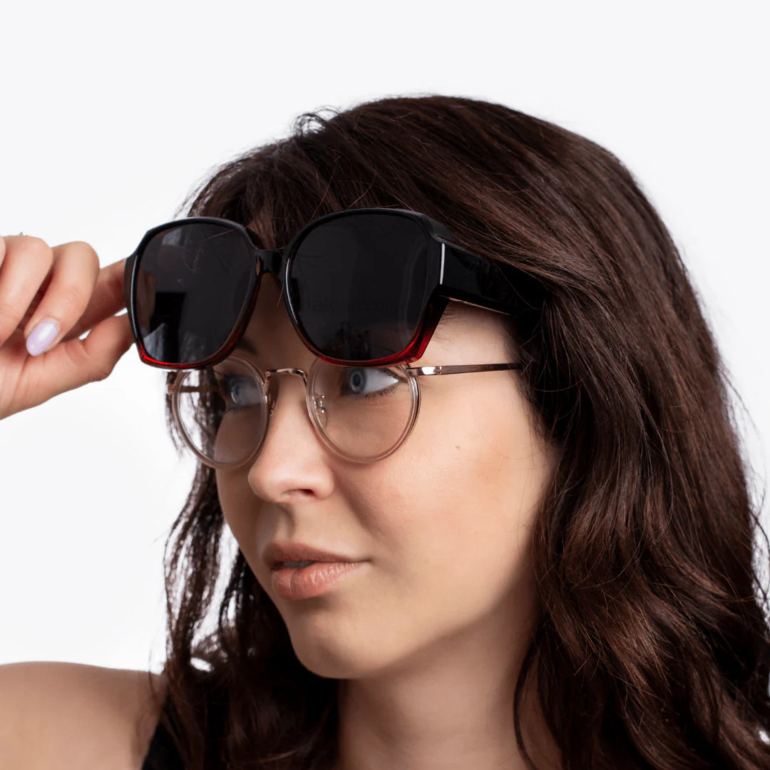 OptiShade® – Polarisierende Überbrille